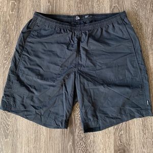 NWOT Men’s Black Vintage Quiksilver Shorts